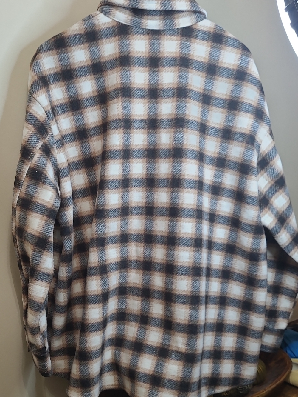 Time and Tru Brown & Cream Plaid Button-Up Shacket with Pockets size XXXL (22) - Picture 2 of 9